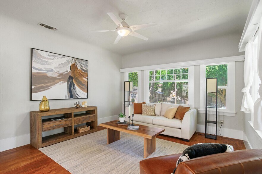 1700 U St, Sacramento, CA à vendre - Photo de l’immeuble – Image 2 sur 32