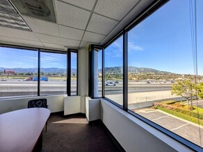 2280 Wardlow Cir, Corona, CA à louer Photo intérieure– Image 1 sur 1