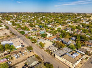 812 S Hackberry St, San Antonio, TX à louer Aérien– Image 2 sur 10