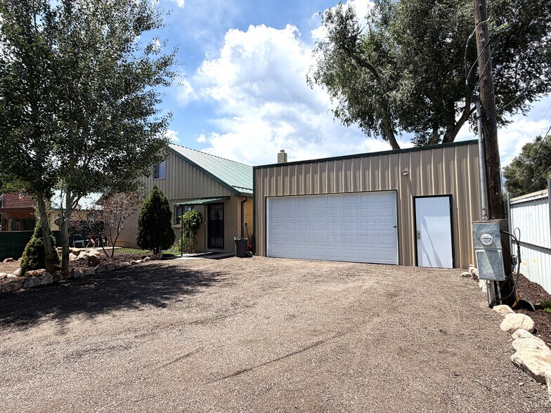637 E Gillette St, Colorado Springs, CO à vendre - Photo de l’immeuble – Image 2 sur 8