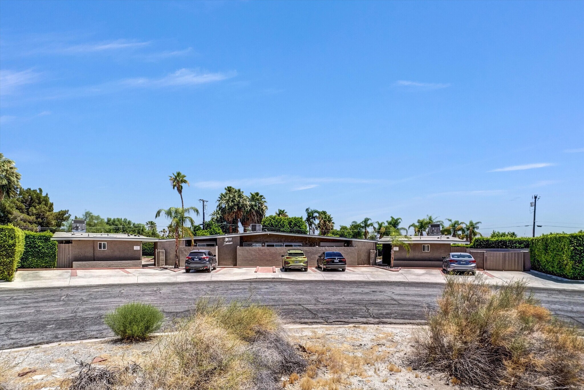 2200 Sahara Rd, Palm Springs, CA à vendre Photo de l’immeuble– Image 1 sur 28