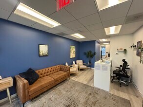 415 N Crescent Dr, Beverly Hills, CA à louer Photo intérieure– Image 2 sur 15