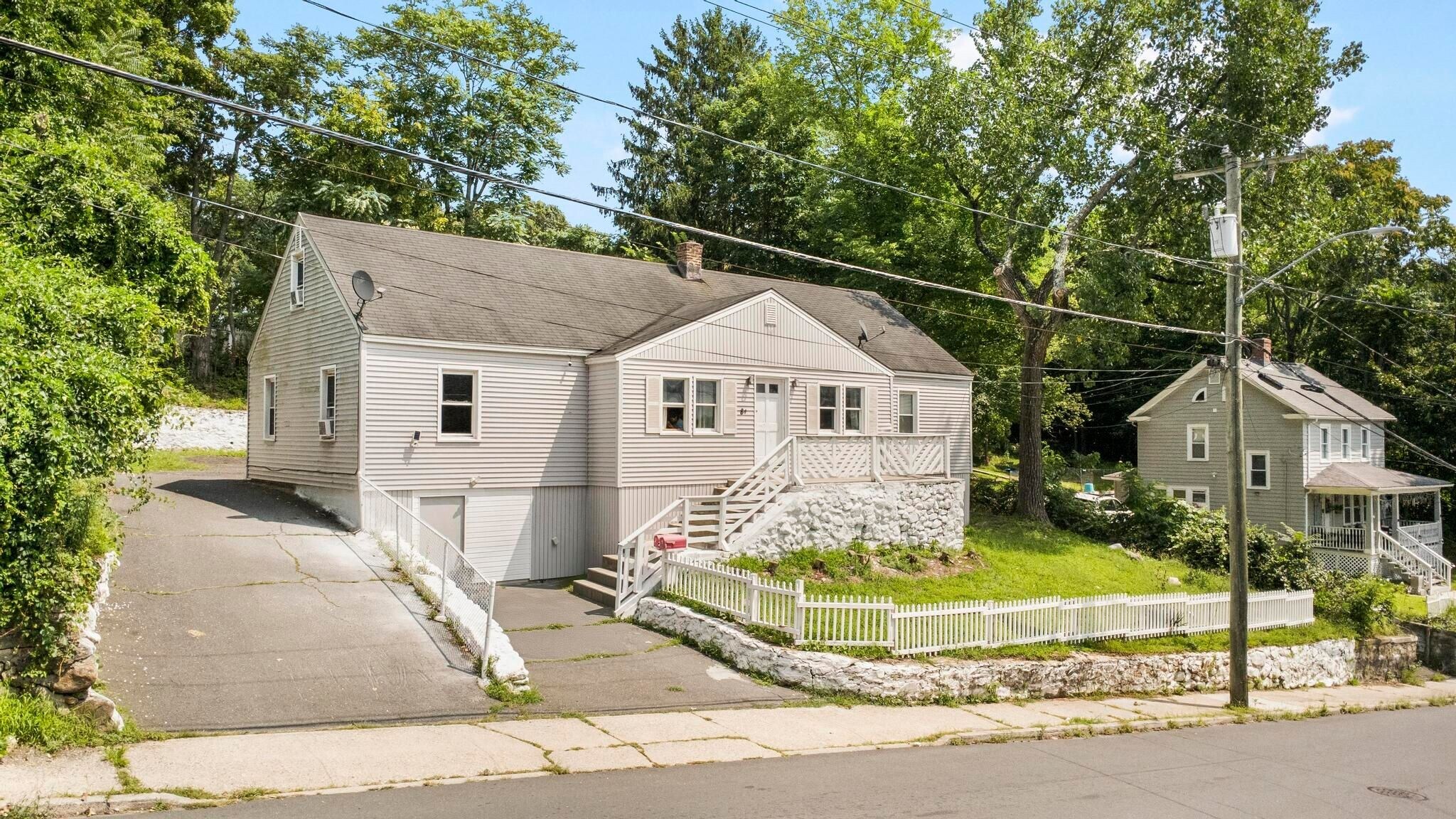80 Niagara St, Waterbury, CT à vendre Photo principale– Image 1 sur 29