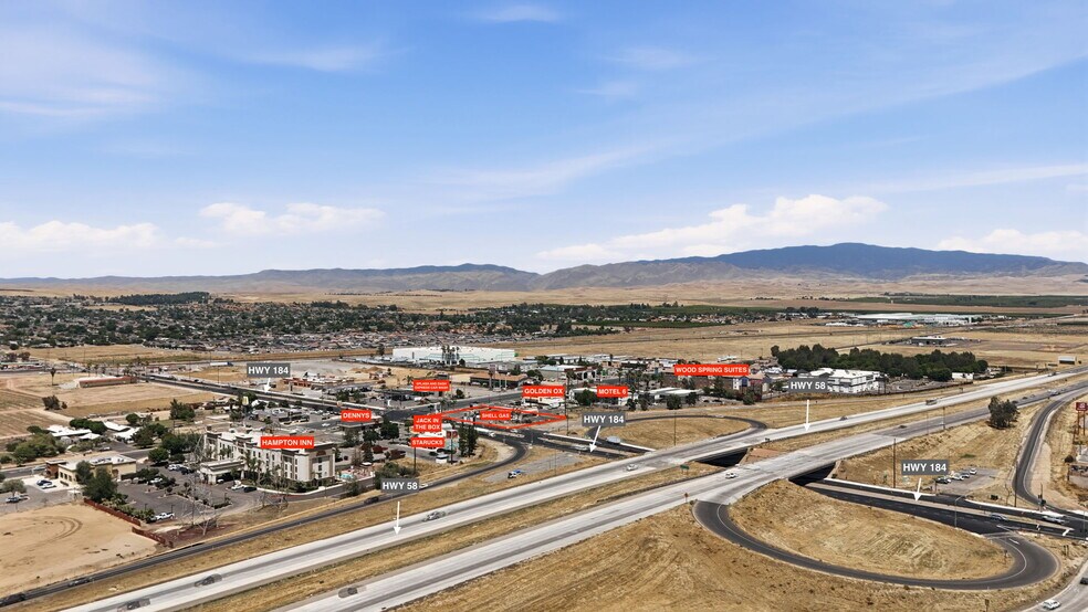 8101 E Brundage Ln, Bakersfield, CA à vendre - Photo de l’immeuble – Image 3 sur 17