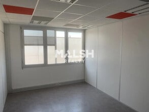 Bureau dans Chassieu à louer Photo intérieure– Image 2 sur 11