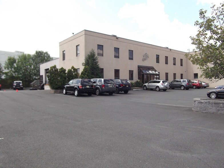 Prisco Building portefeuille de 2 biens à vendre sur LoopNet.fr - Photo principale – Image 1 sur 2