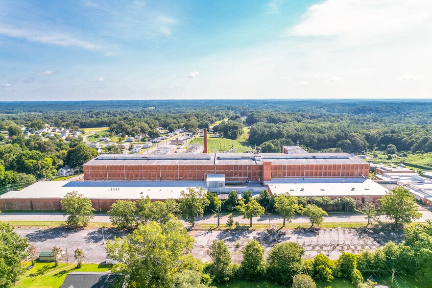 129 Monarch Hwy, Union, SC à louer - Photo de l’immeuble – Image 1 sur 9
