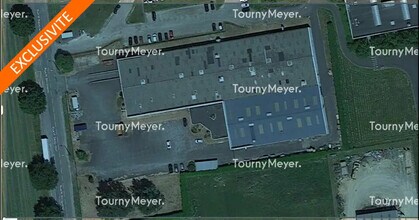 La Selle-en-Luitré, IEV - VUE AÉRIENNE vue de carte