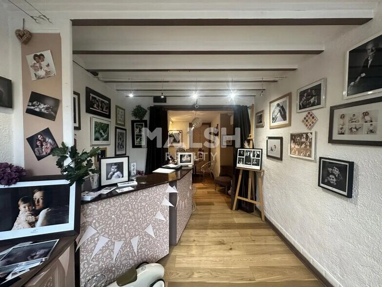 Local commercial dans Lyon à louer - Photo de l’immeuble – Image 1 sur 7
