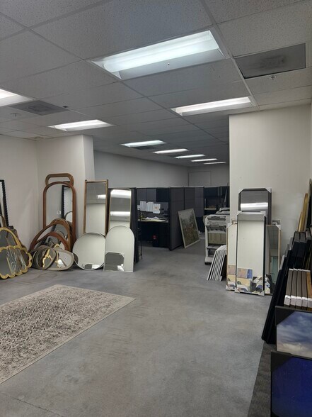 9200 Gazette Ave, Chatsworth, CA à louer - Photo de l’immeuble – Image 2 sur 18