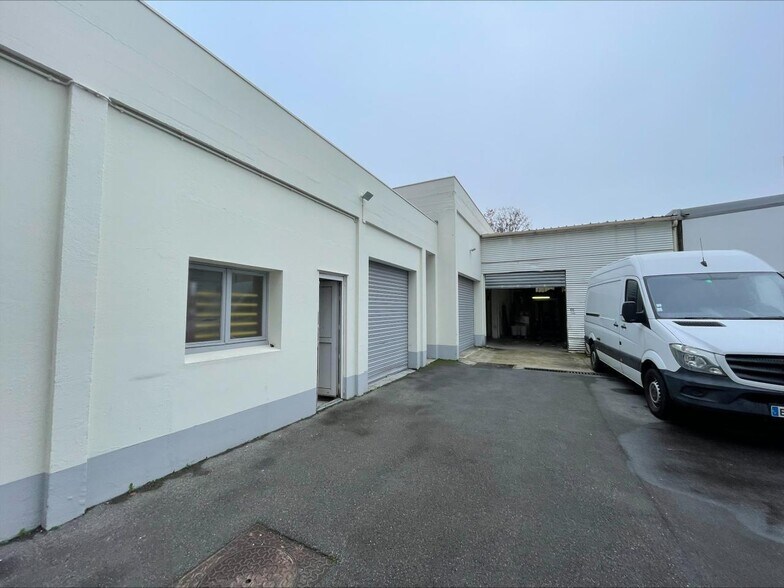 Industriel/Logistique dans Noisy-le-Sec à louer - Photo de l’immeuble – Image 3 sur 14