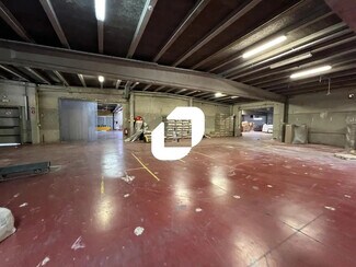 Plus de détails pour Local d'activités à louer