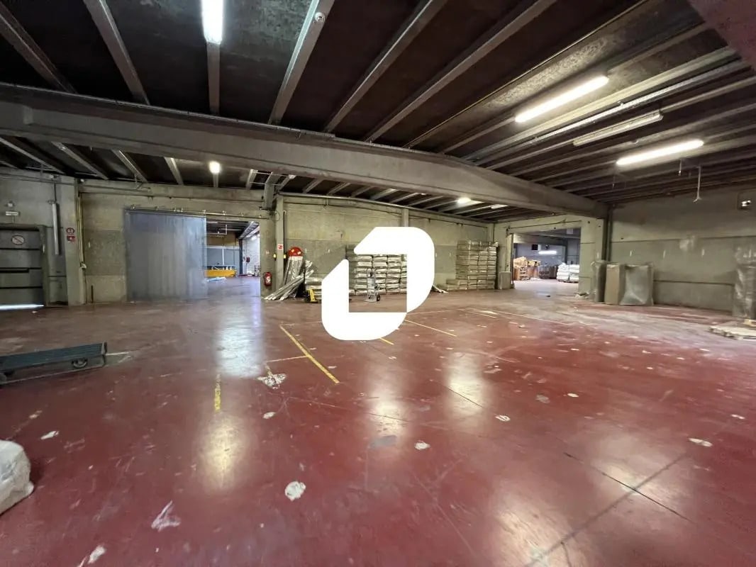 Local d’activités dans Halluin à louer Photo intérieure– Image 1 sur 12