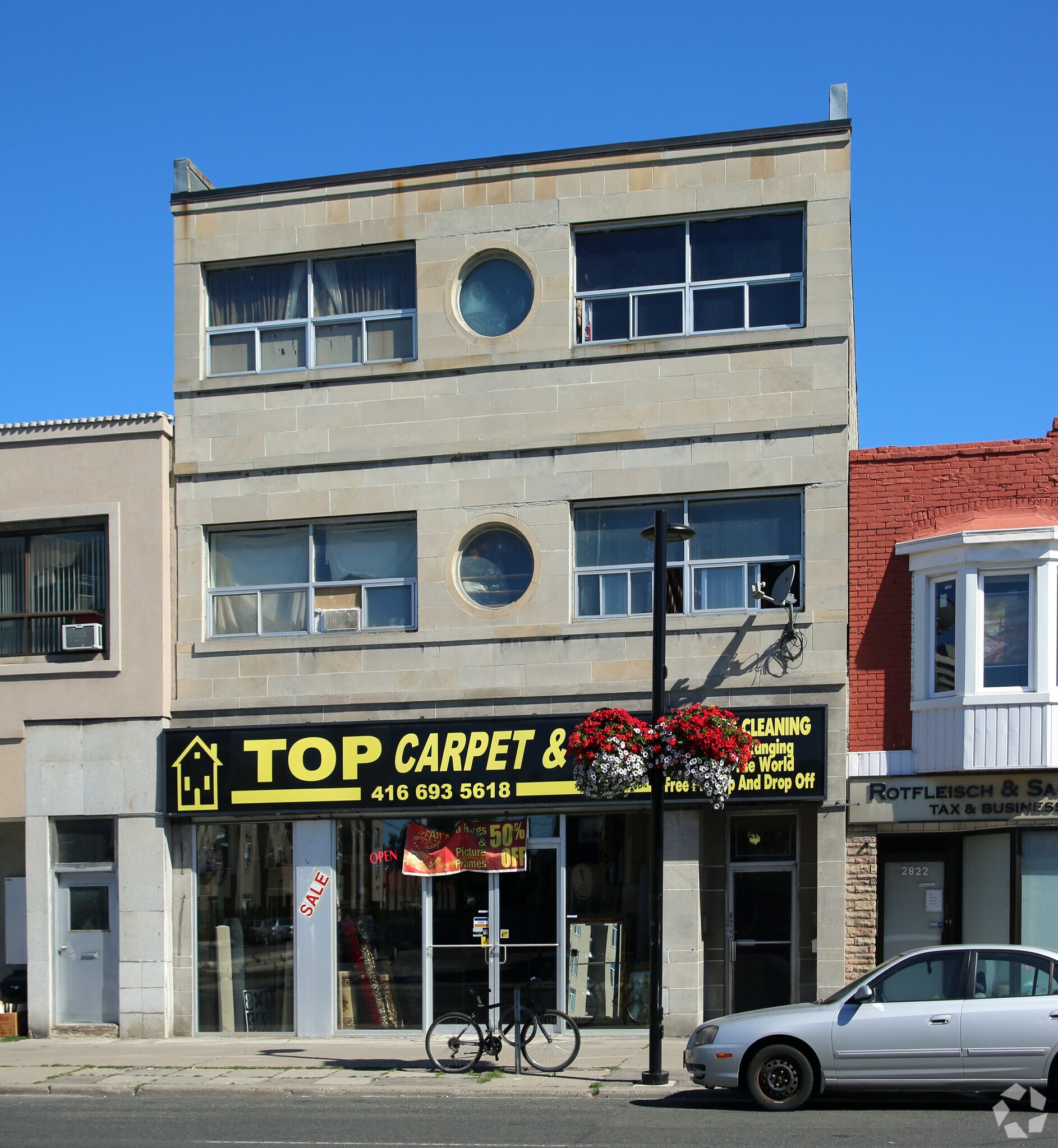 2820 Danforth Ave, Toronto, ON à louer Photo principale– Image 1 sur 4