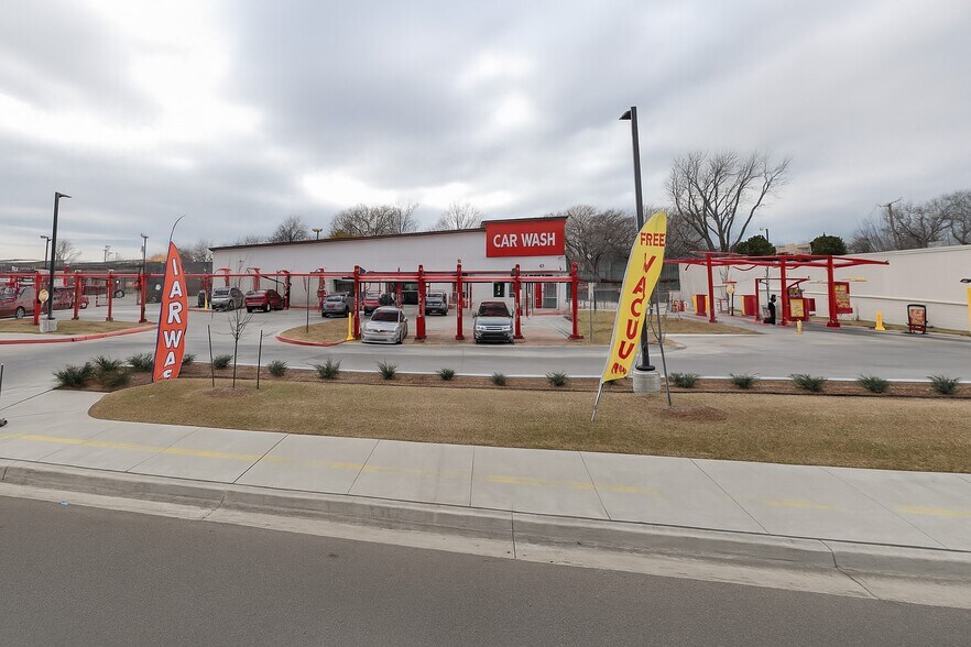 4240-4252 S Peoria Ave, Tulsa, OK à vendre - Photo de l’immeuble – Image 2 sur 5