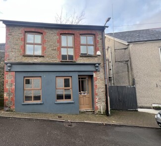 Plus de détails pour 3 Heol-Y-Sarn, Llantrisant - Local commercial à louer