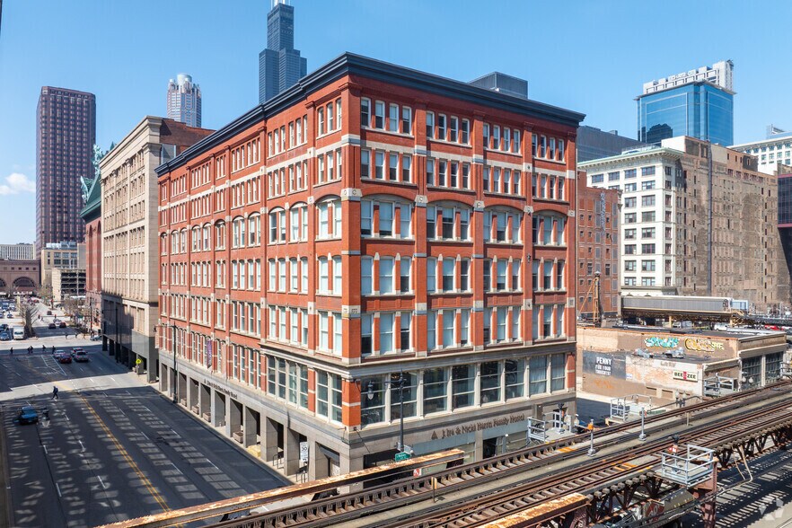 24 E Ida B Wells Dr, Chicago, IL à louer - Photo principale – Image 3 sur 6