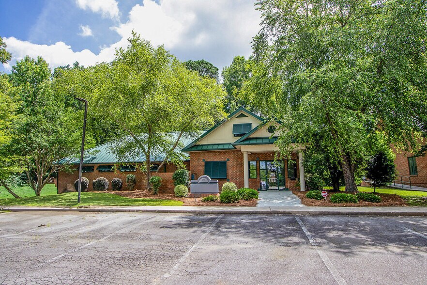 132 Stonemark Ln, Columbia, SC à vendre - Photo principale – Image 1 sur 6