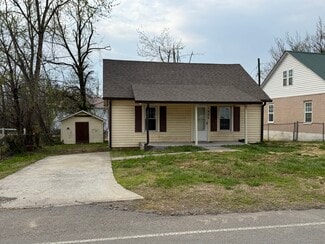 Plus de détails pour 1627 Old Highway 31 E, Westmoreland, TN - Spécialisé à vendre