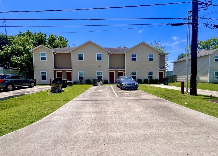 Bacliff Multifamily Portfolio portefeuille de 6 biens à vendre sur LoopNet.fr - Photo de l’immeuble – Image 3 sur 14