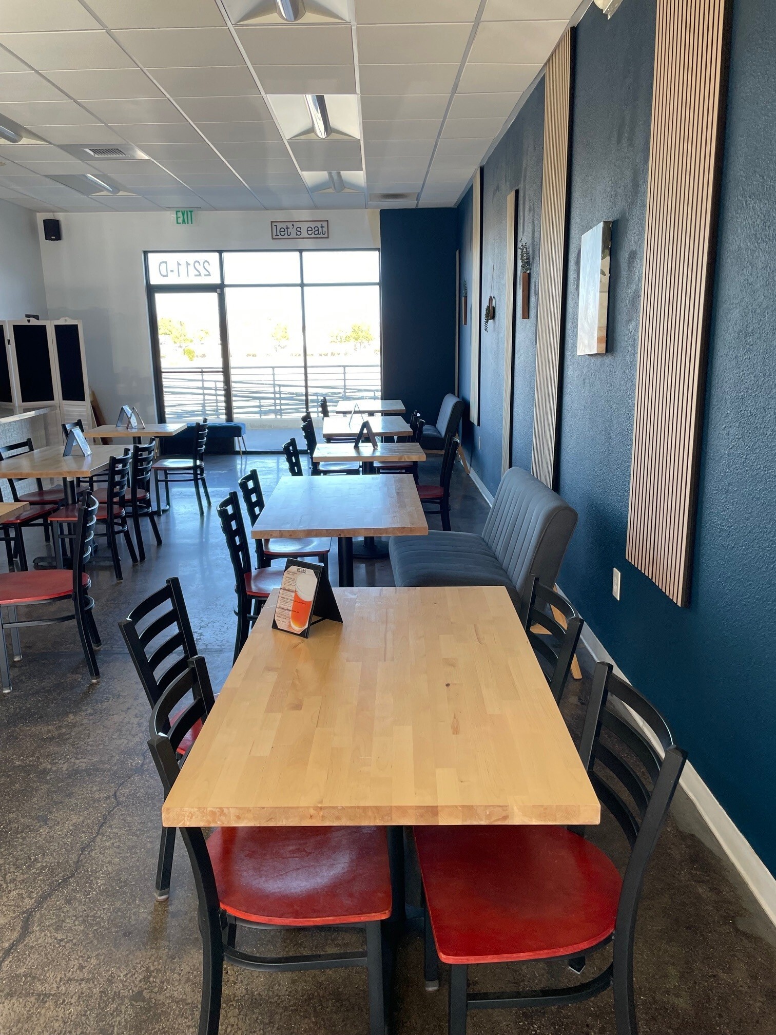 2111-2361 E Palmdale Blvd, Palmdale, CA à louer Photo intérieure– Image 1 sur 10