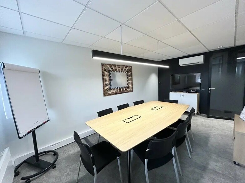 Bureau dans Marcq-en-Baroeul à louer - Photo de l’immeuble – Image 3 sur 9