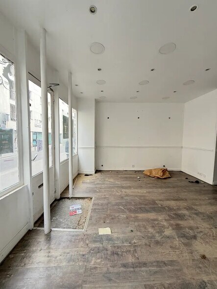 Local commercial dans Paris à louer - Photo de l’immeuble – Image 2 sur 4