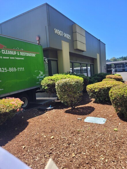 14907-14921 NE 95th St, Redmond, WA à louer - Photo de l’immeuble – Image 3 sur 4