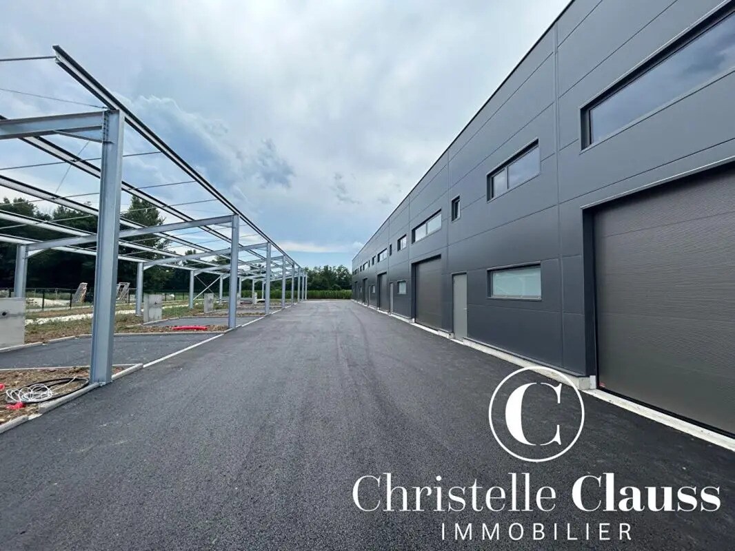 Local commercial dans Horbourg-Wihr à louer Photo de l’immeuble– Image 1 sur 7