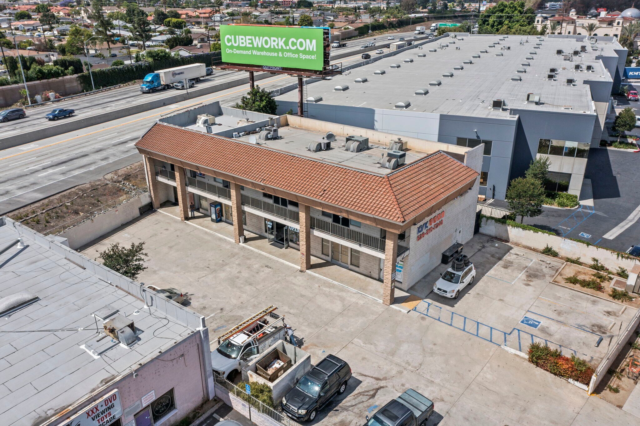 19254 E Walnut Dr N, Rowland Heights, CA à vendre Photo de l’immeuble– Image 1 sur 13