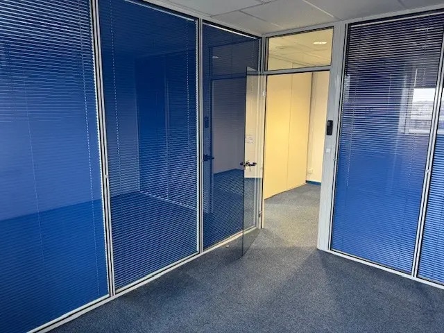 Bureau dans Saint-Étienne à louer - Photo de l’immeuble – Image 3 sur 5