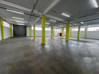 Plus de détails pour Local d'activités, Industriel/Logistique à louer