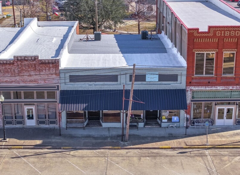 106 N Main St, Grand Saline, TX à vendre - Photo principale – Image 1 sur 45