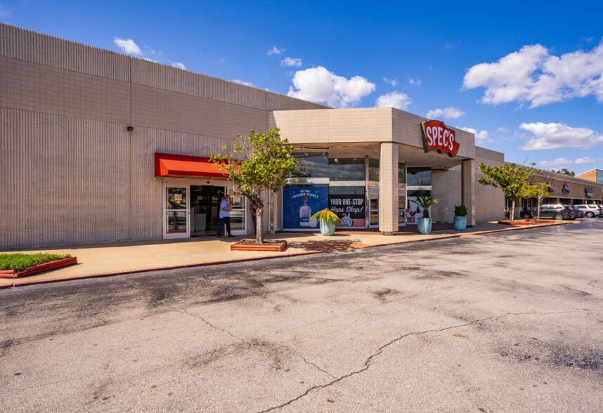 11920-11990 Westheimer Rd, Houston, TX à louer - Photo de l’immeuble – Image 3 sur 7