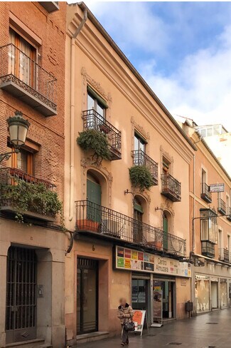 Plus de détails pour Calle De Juan Bravo, 6, Segovia - Local commercial à louer