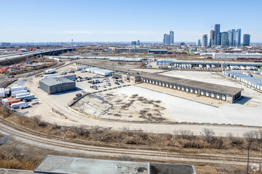 101 Doney Cres, Vaughan, ON à louer - Photo de l’immeuble – Image 2 sur 2