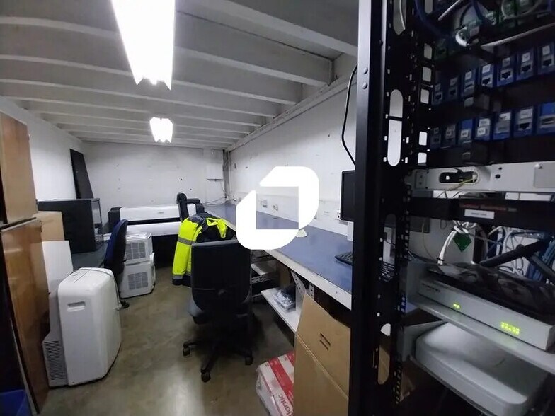 Bureau dans Le Haillan à louer - Photo intérieure – Image 3 sur 12