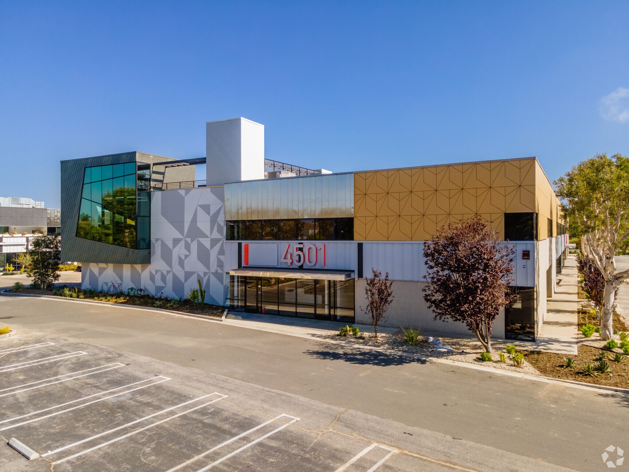 4501 Glencoe Ave, Marina Del Rey, CA à louer Photo principale– Image 1 sur 17