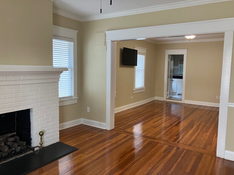 SOHO/Mixed use - office/residential portefeuille de 2 biens à vendre sur LoopNet.fr - Photo de l’immeuble – Image 3 sur 19