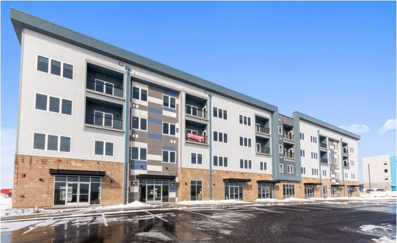 3998 Westdale Pky SW, Cedar Rapids, IA à louer - Photo de l’immeuble – Image 1 sur 3