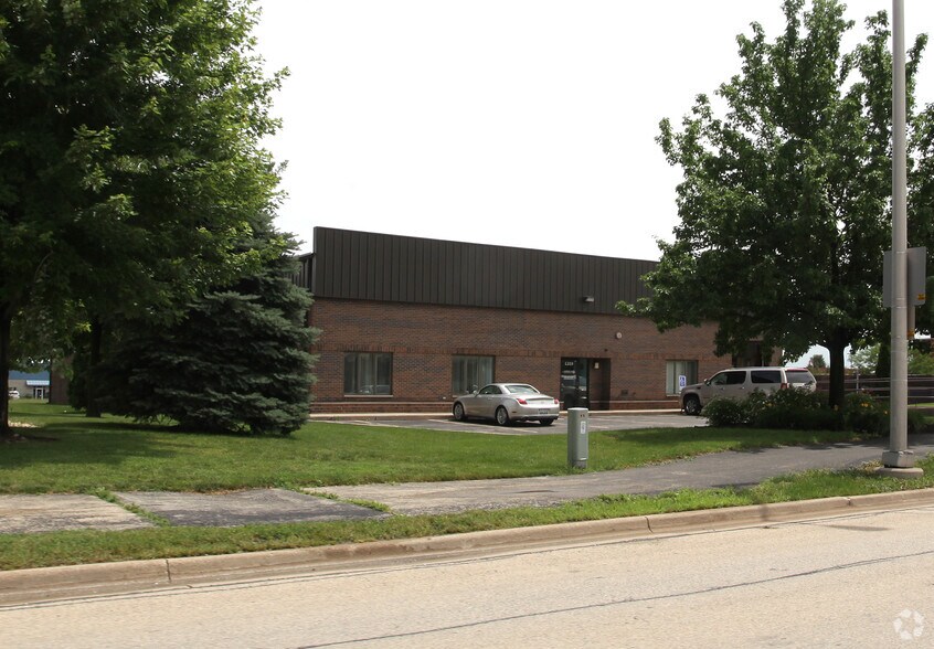 1319 Enterprise Dr, Romeoville, IL à louer - Photo de l’immeuble – Image 2 sur 2