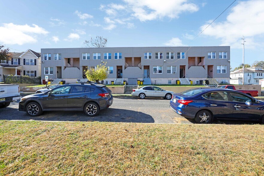 503 Delair Ave, Pennsauken, NJ à vendre - Photo principale – Image 2 sur 40