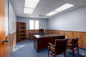 3750 Industrial Dr, Carlyle, IL à vendre Photo intérieure– Image 2 sur 13