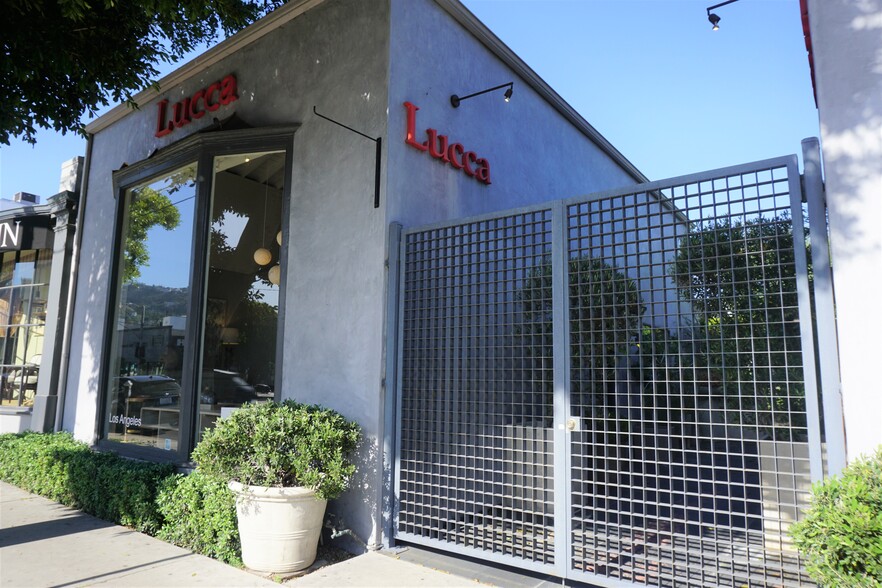 744 N La Cienega Blvd, Los Angeles, CA à louer - Photo de l’immeuble – Image 3 sur 17