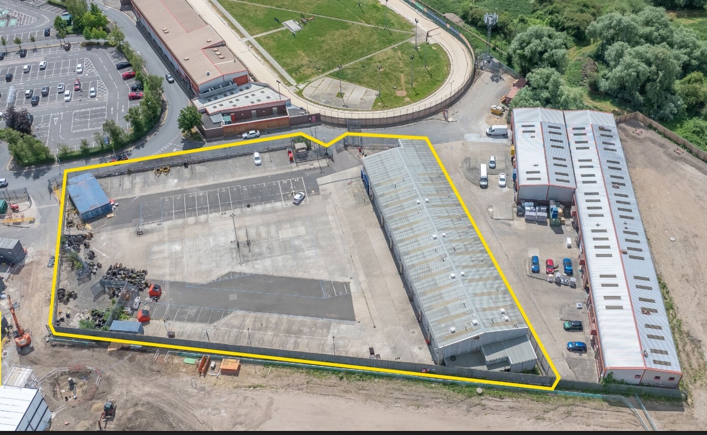 Greyhound Way, Dartford à vendre Photo principale– Image 1 sur 2