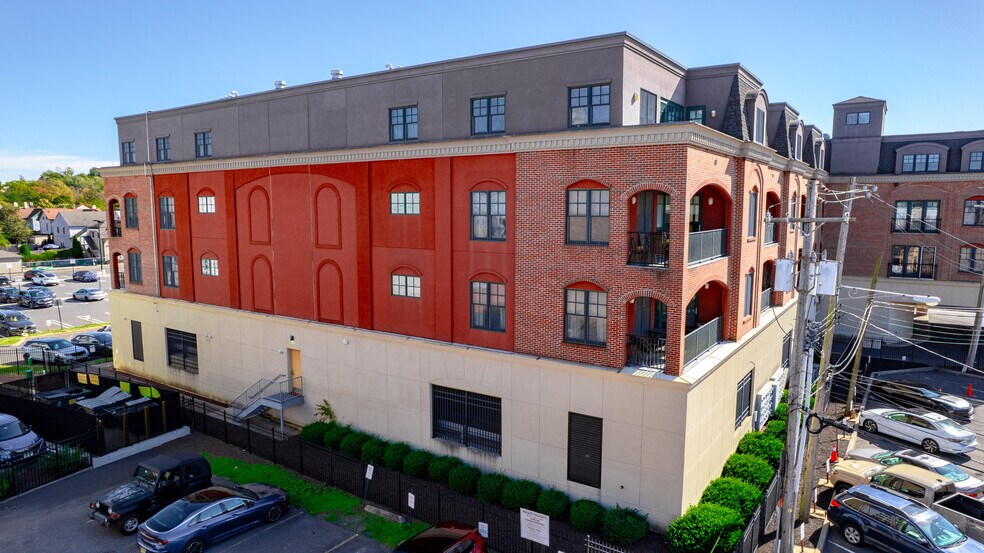 23 Wallace St, Red Bank, NJ à vendre - Photo de l’immeuble – Image 2 sur 15