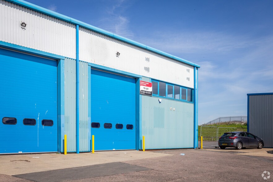 Windover Rd, Huntingdon à vendre - Photo de l’immeuble – Image 2 sur 6