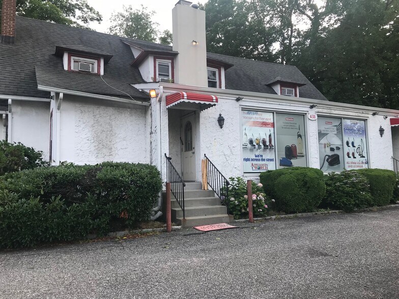 431 New York Ave, Huntington, NY à louer - Photo de l’immeuble – Image 1 sur 9