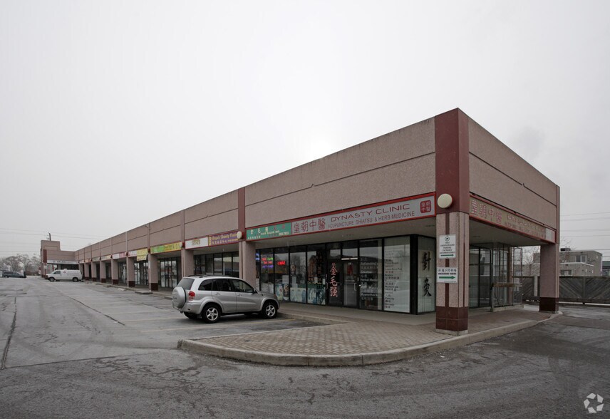 8 Glen Watford Dr, Toronto, ON à vendre - Photo de l’immeuble – Image 2 sur 5