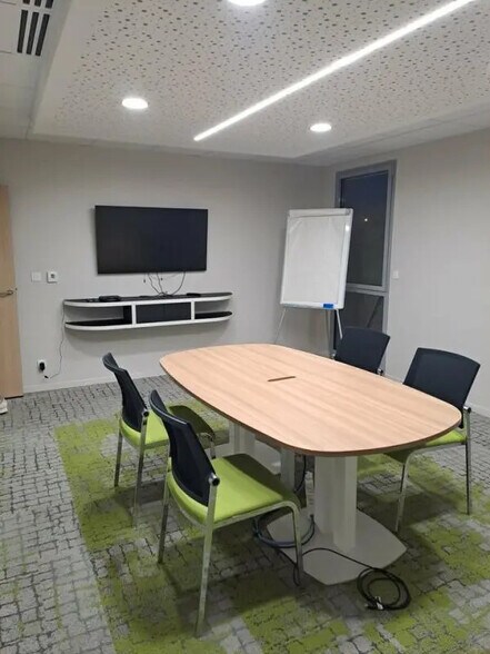 Bureau dans Rennes à louer - Photo de l’immeuble – Image 1 sur 9